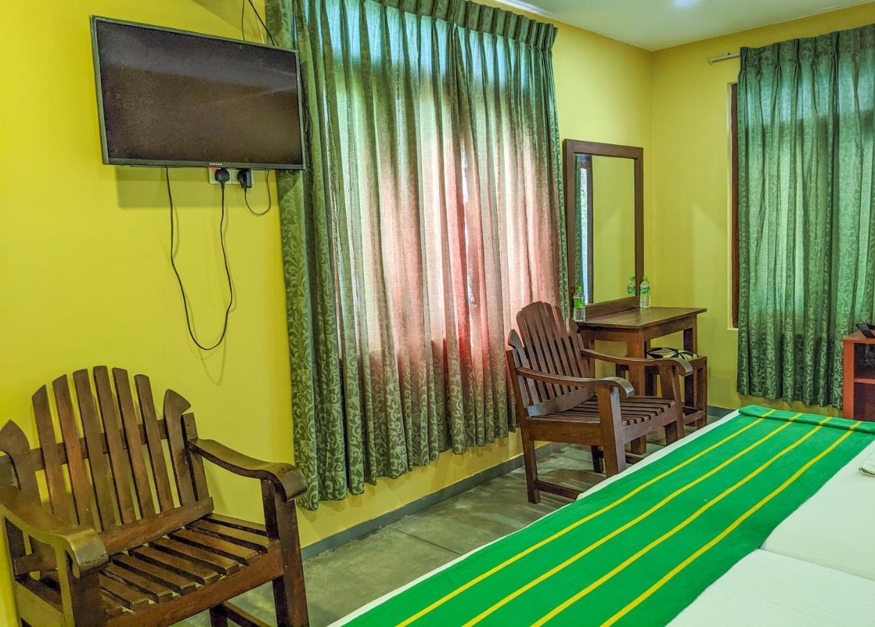 Yala Golden Wild Bed & Breakfast ทิซซามาฮารามา ภายนอก รูปภาพ