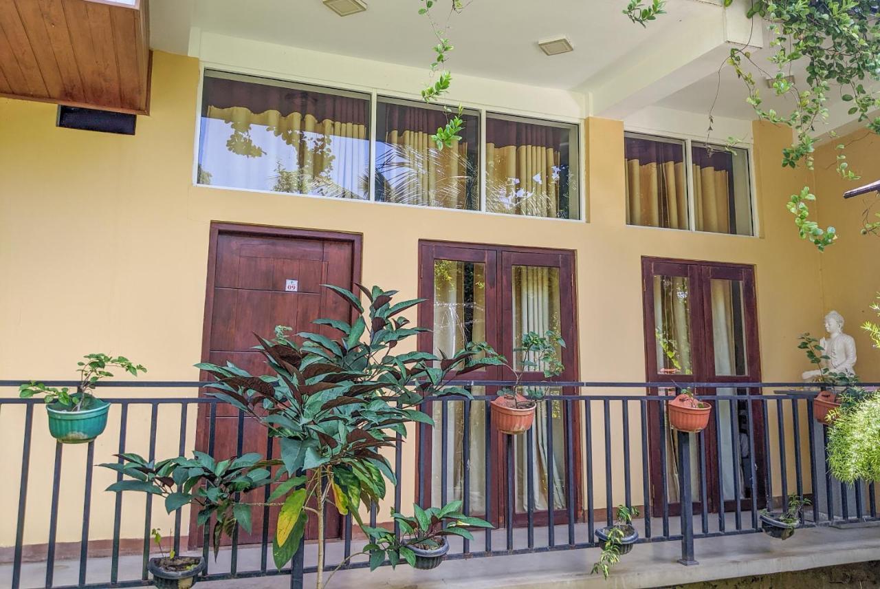 Yala Golden Wild Bed & Breakfast ทิซซามาฮารามา ภายนอก รูปภาพ